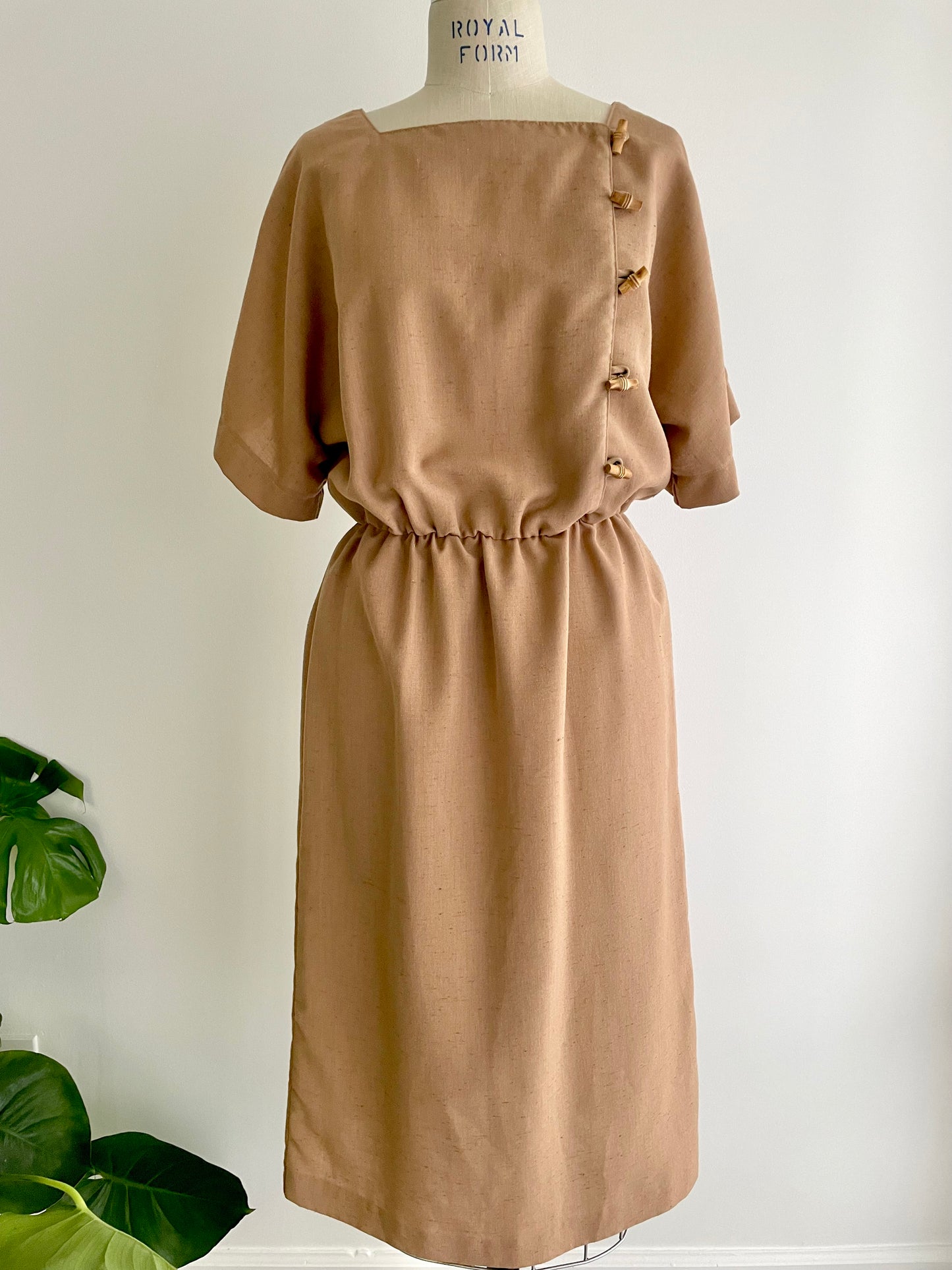 Bamboo Toggle Dress | 1970s