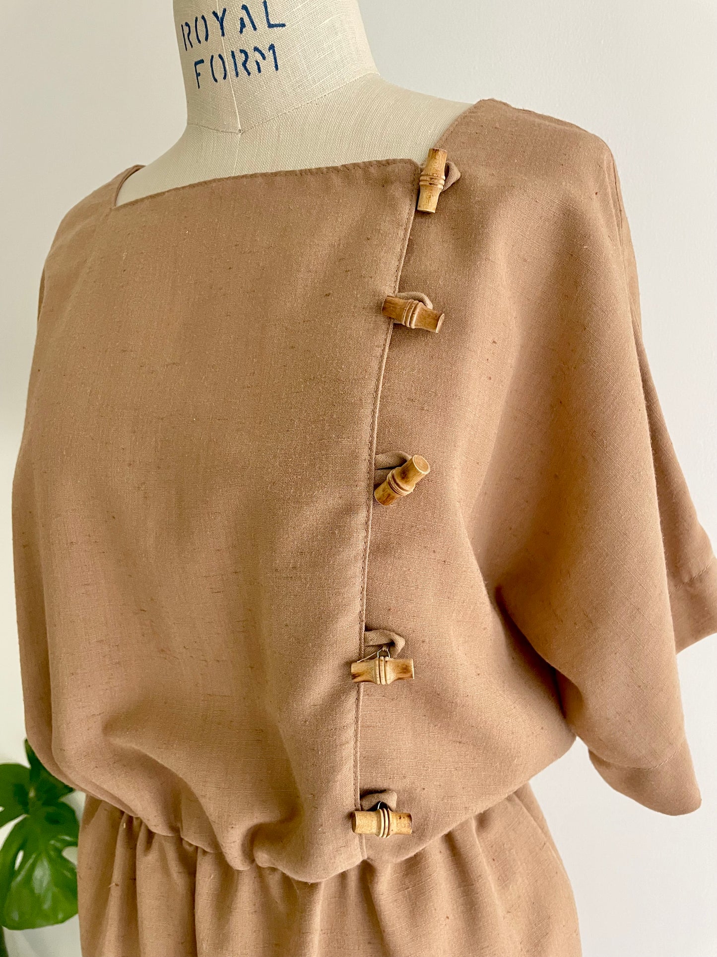 Bamboo Toggle Dress | 1970s